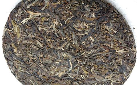 普洱茶：让时光在茶杯里打盹的神奇树叶