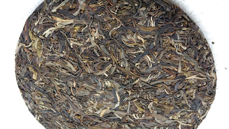普洱茶：让时光在茶杯里打盹的神奇树叶