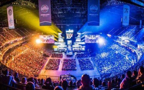 电竞的魅力与价值：数字时代的竞技新宠