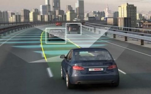 当自动驾驶接管方向盘：我的通勤终于不用和导航吵架了