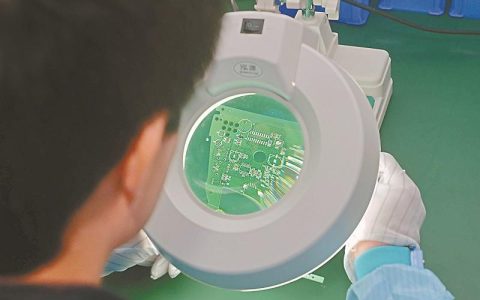 硬件制造：从精密零件到智能产品的诞生之旅