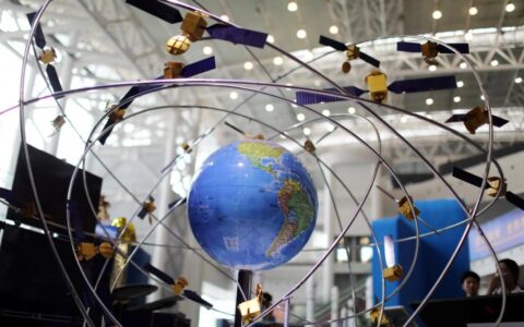 滴答间的精准：解密原子钟的非凡世界