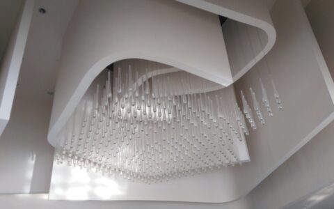 塑性：材料世界中形变的艺术与科学