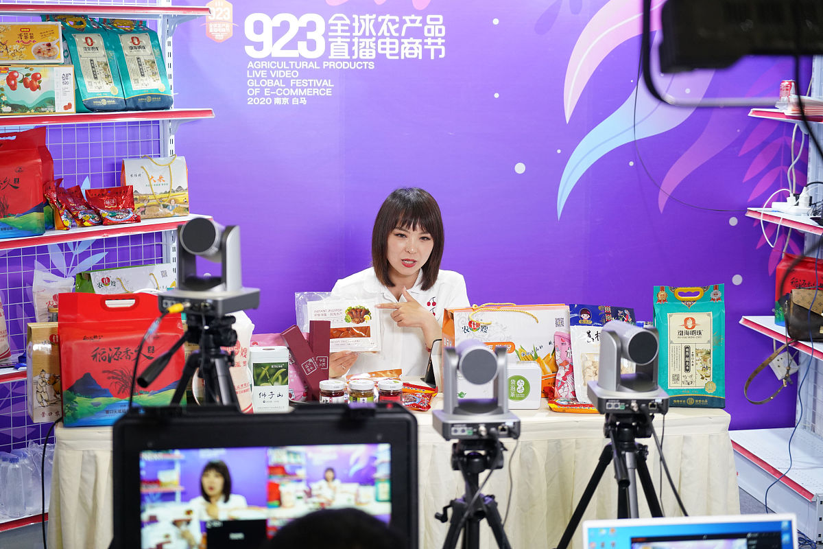 福建舰成功电磁弹射歼-15T的意义