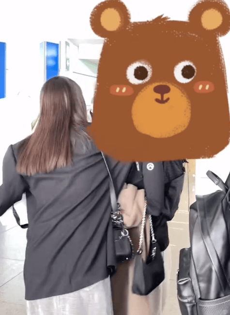 荷兰首相卸任，自行车上的挥手告别-荷兰首相卸任 骑自行车挥手告别