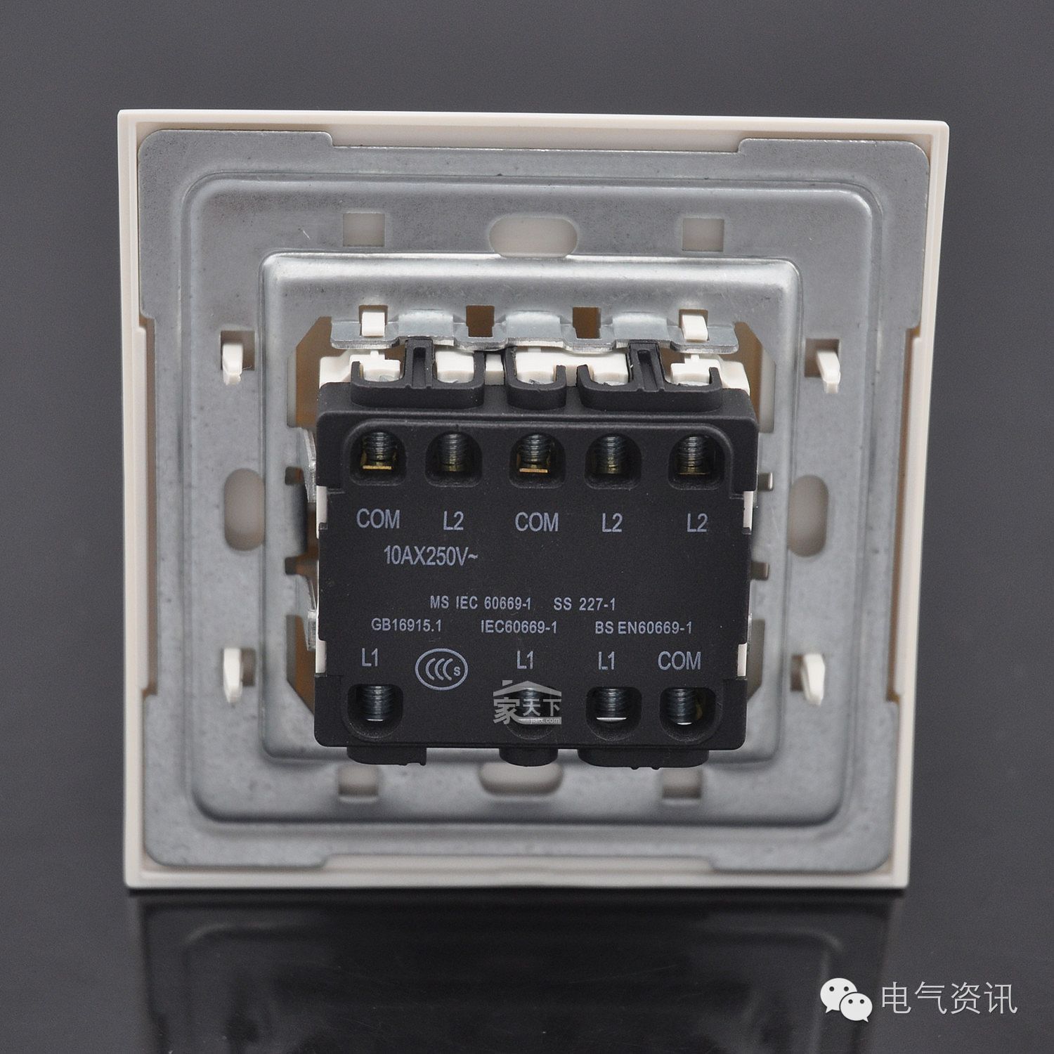 星座的划分：阴历还是阳历？(星座到底是按阴历算还是阳历算)