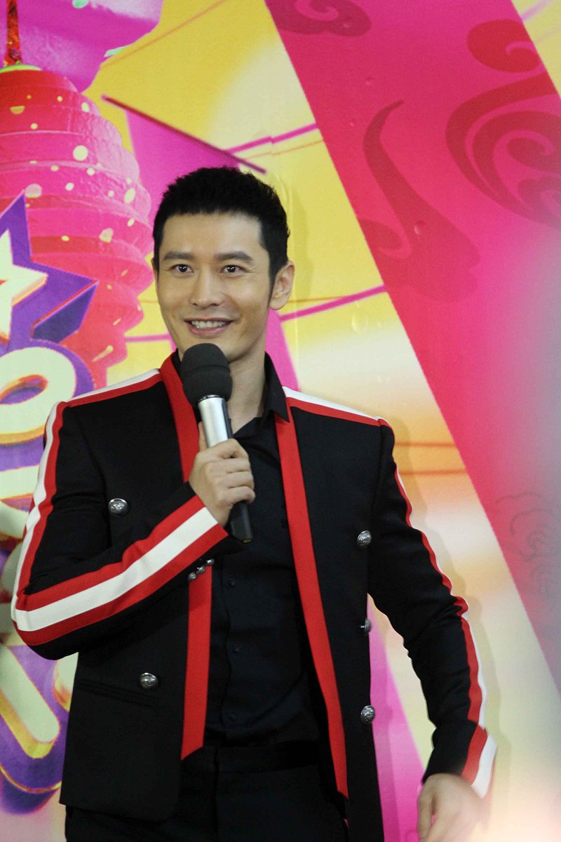 探究星座月份表：阴历还是阳历更精准？(星座月份表阴历还是阳历准)